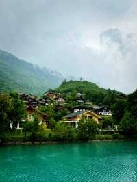 Brienzersee: Where Turquoise Dreams Meet Alpine Peace