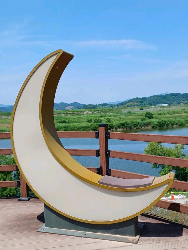 가족 나들이에 딱, 꽃길 가득 악양생태공원