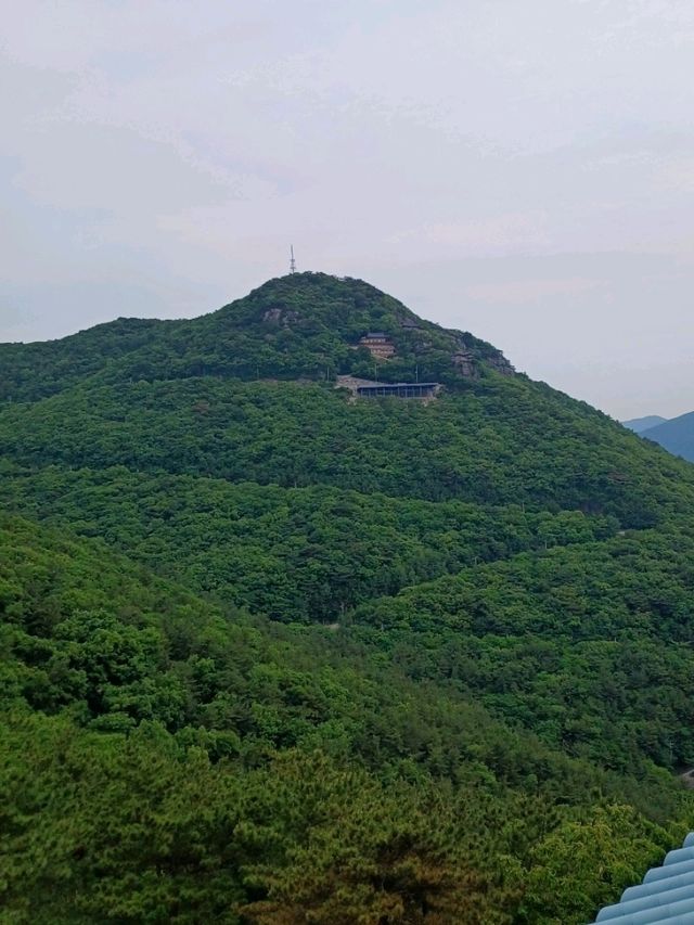 둘만의 조용한 사찰 데이트, 마음이 차분해져요