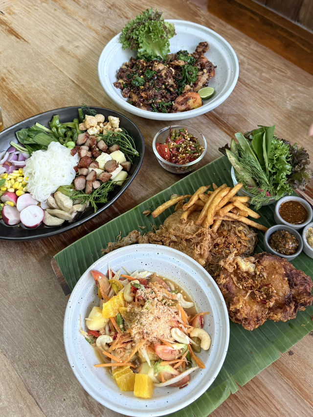 รีวิว โอ้กะจู๋ x เผ็ดเผ็ด บอกเลยว่าเด็ดมาก🌶️ 🥗🔥
