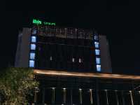 🏨 ibis Styles Bangkok Ratchada – Perfect Solo Stay in the City