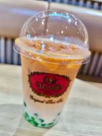 曼谷｜連續每天一杯 泰國人都在喝的手標奶茶真的有這麼神？來Central World我終於懂了 價格又便宜