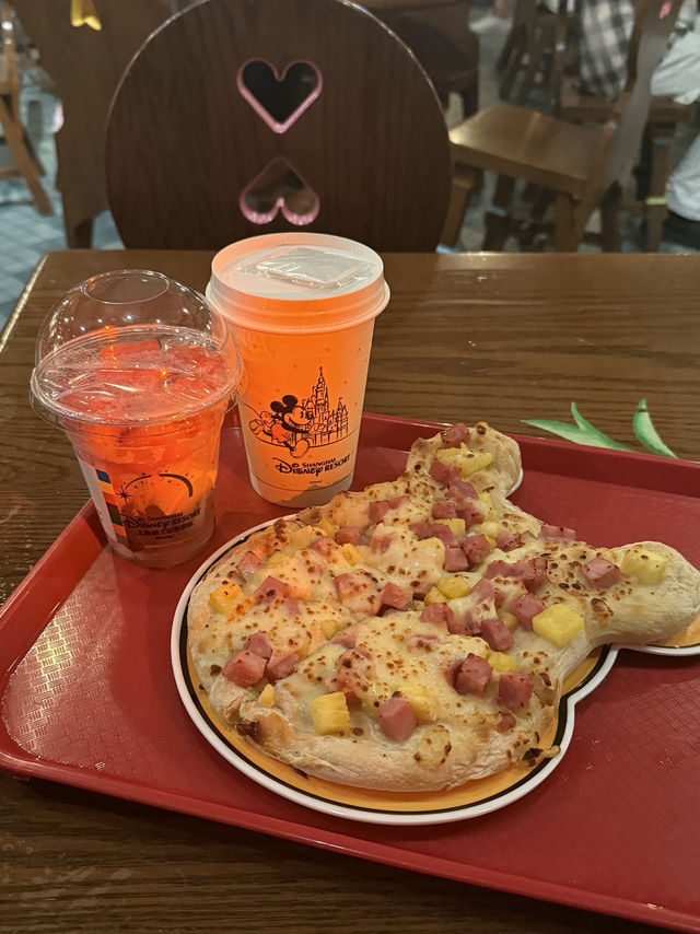 SHANGHAI DISNEYLAND 