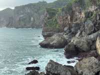 Yogyakarta: Speechless Beauty on the Coastal Cliffs! 🌊 