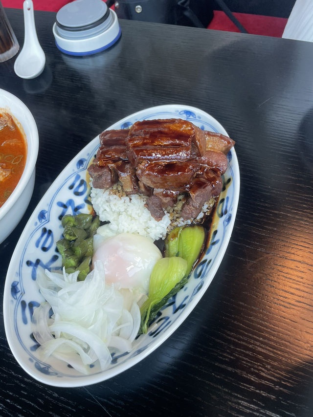 “광주 중식 힙플 왕산식당에서 동파육 덮밥의 신세계 🤍”