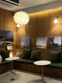 ☕✨ MET Lounge (멧라운지) – คาเฟ่และเลาจ์ลับๆ