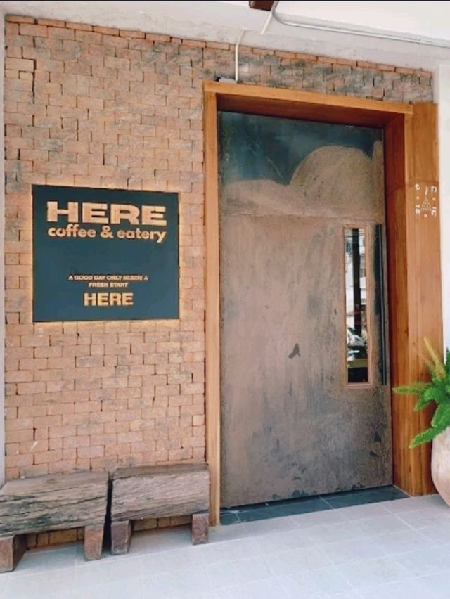 HERE COFFEE AND EATERY คาเฟ่สำหรับคอกาแฟ