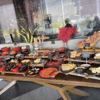 หนีร้อน นอนทะเลที่movenpick pattaya