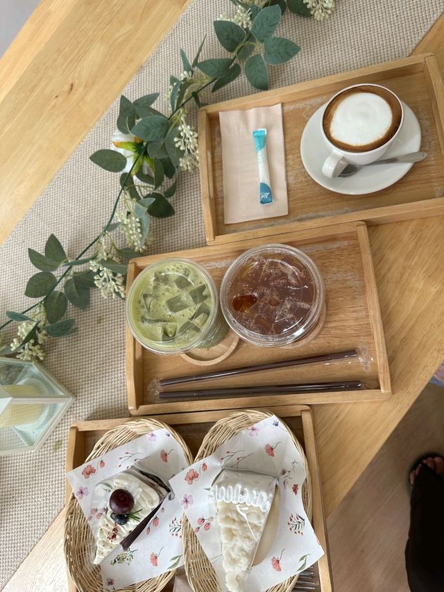Little Cozy Cafe #เขาสมิง