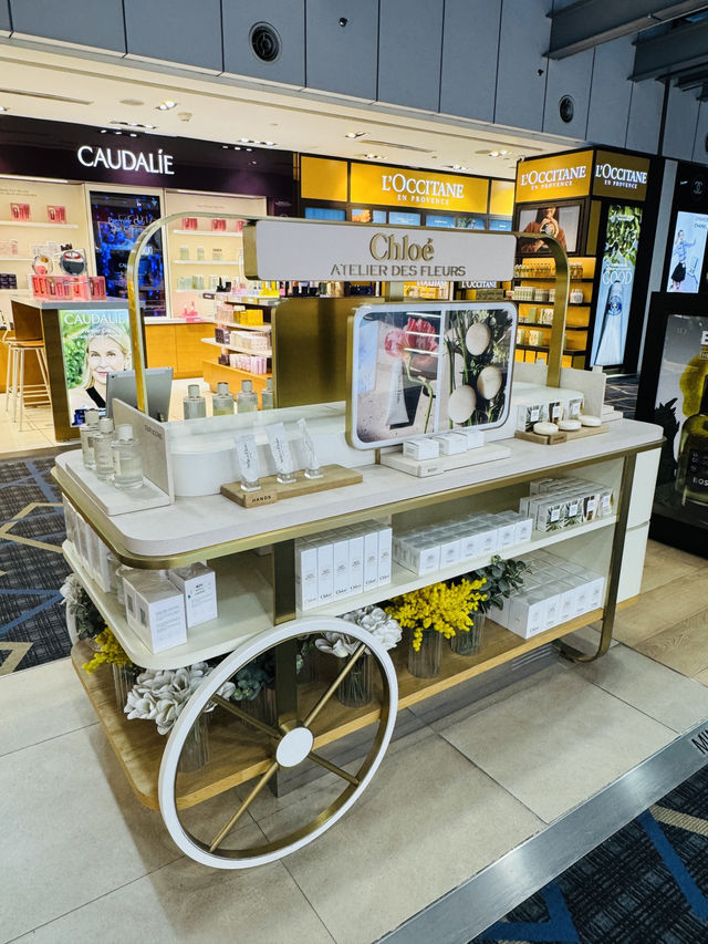 KLIA 1: Shopping Paradise Before Takeoff
