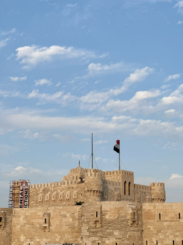 Lighthouse Cannibals: Qaytbay’s Stone-Shop Fortress