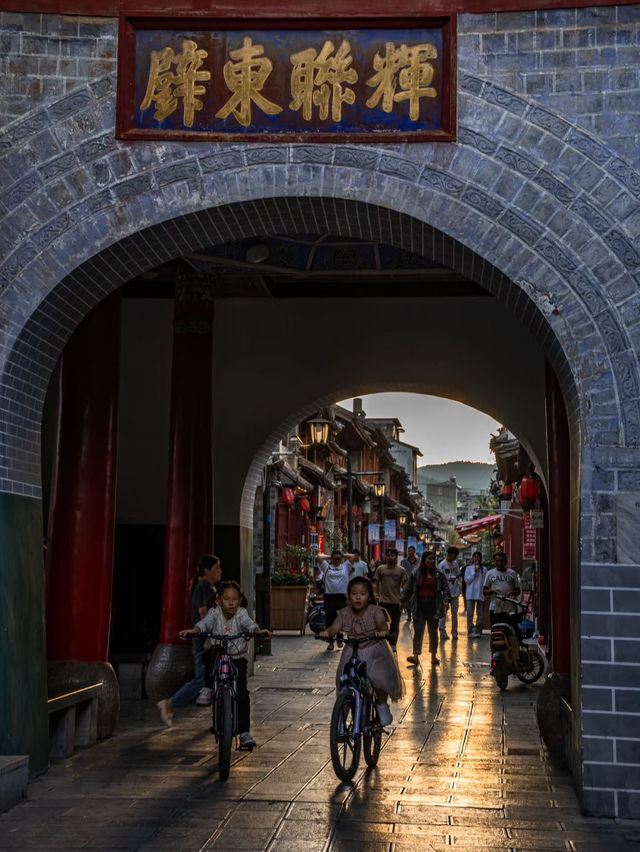 ⛩️ Xiangyun’s Stunning Drum Tower — A Hidden Gem of Yunnan’s Ancient Architecture
