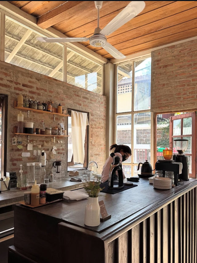 ZMOY CAFE🍂🥤🌻