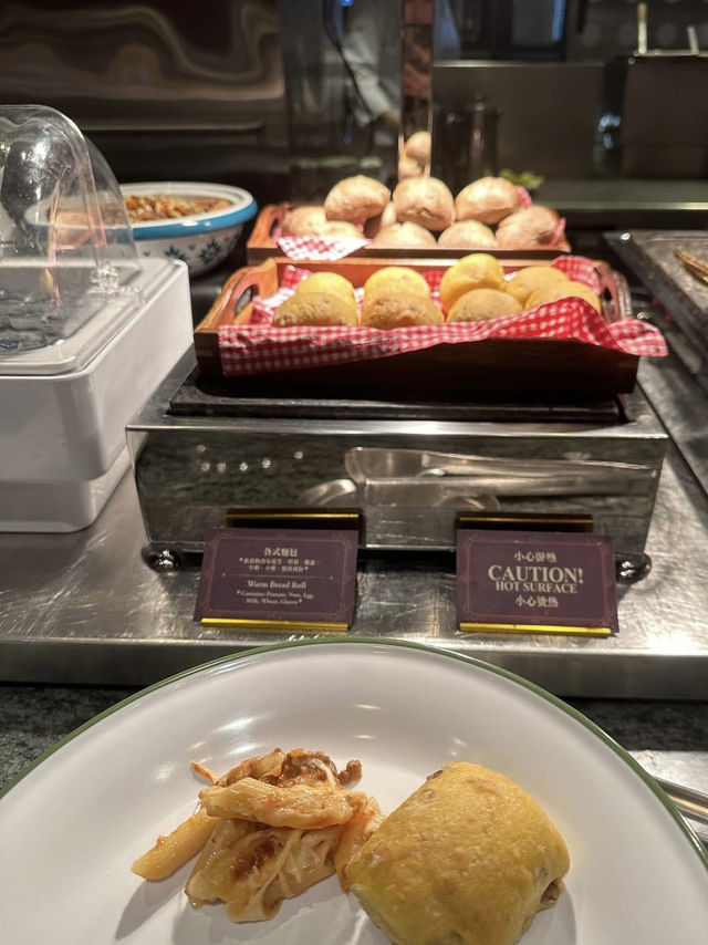 พักอิ่มที่ Explorers Club 🍛 ในฮ่องกงดิสนีย์แลนด์