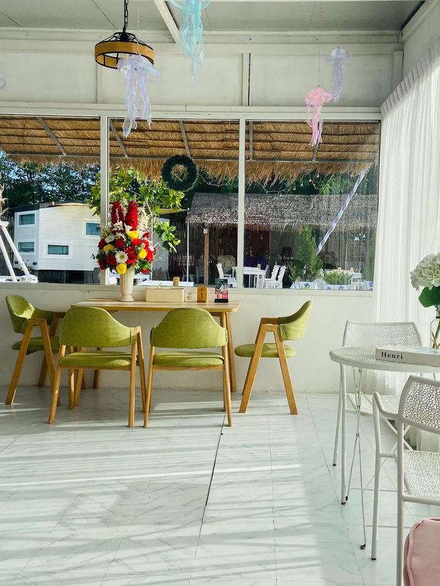 Creamii Cafe Beach Pattaya คาเฟ่สวยพัทยา