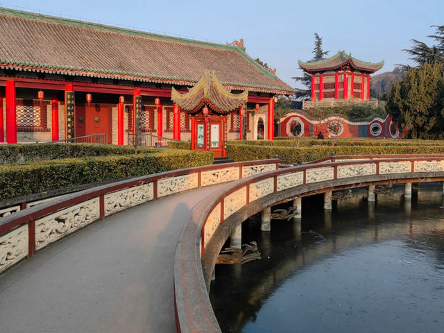 Mao Mausoleum 