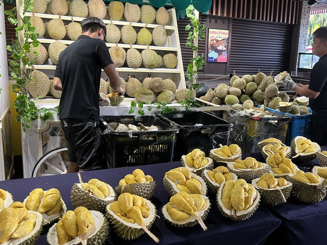 Durian Extravaganza at Resort World Sentosa!