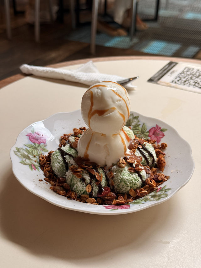 Kafe Kleptokrat — อิ่มอร่อยหลากสไตล์ ใจกลางเมือง