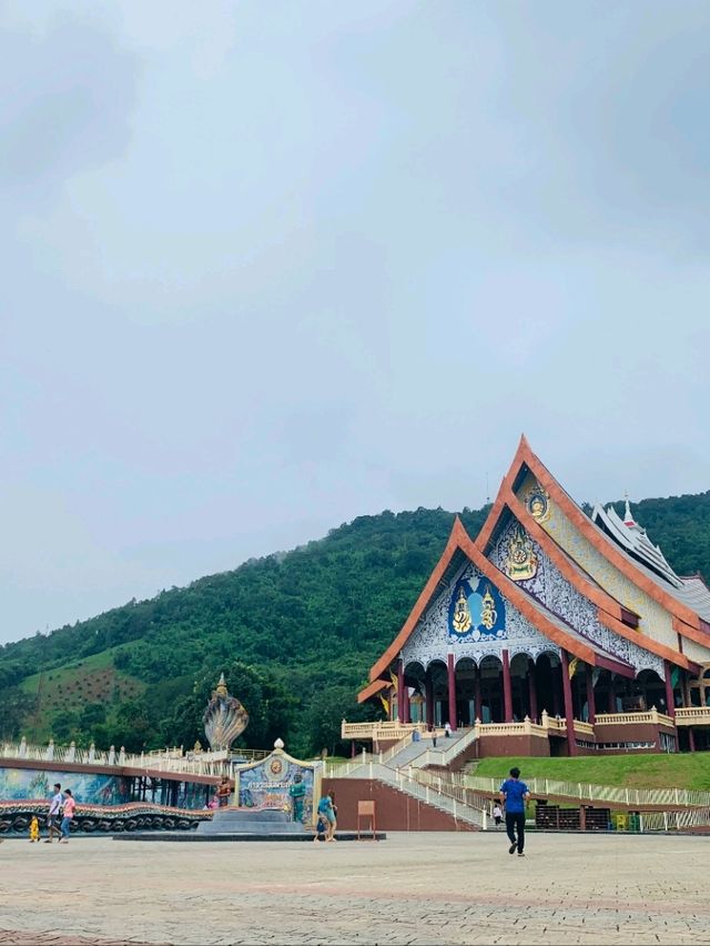วัดป่าห้วยลาด