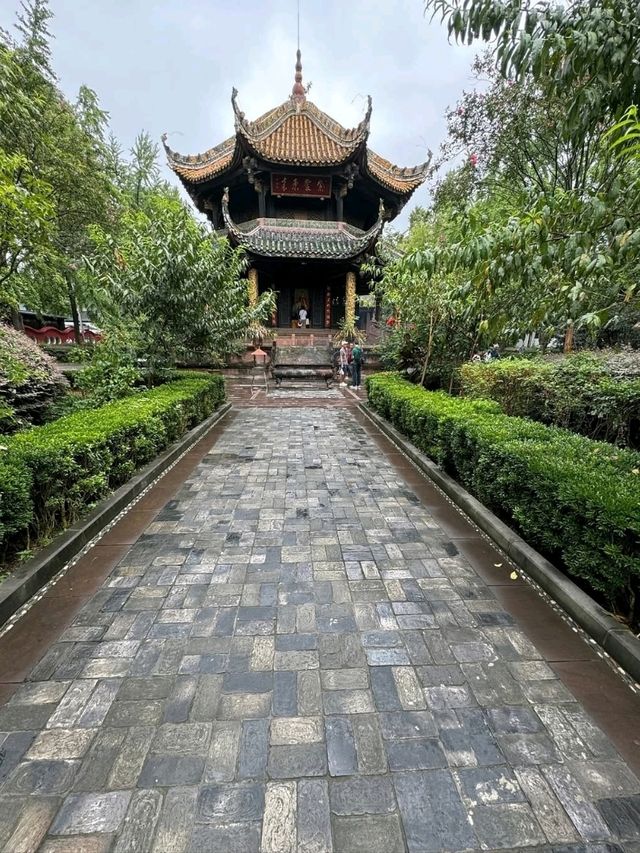 A Peaceful Walk Through Qingyang Palace A Peaceful Walk Through Qingyang Palace
