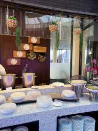 Sunset Dining Delight: Buffet Experience at Bila Bila Restaurant