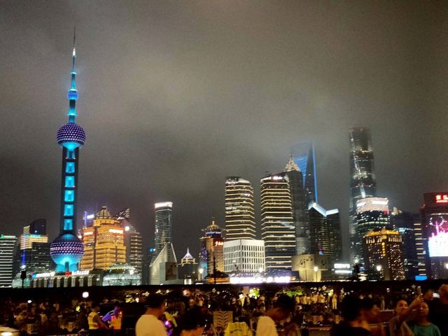 夜色中的東方明珠塔 夜色中的東方明珠塔