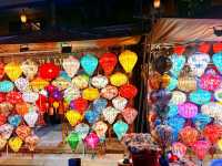 ชวนเดินเล่นNguyen Hoang Night Market