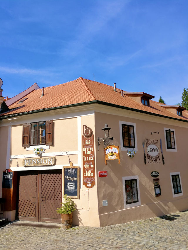 Old Town Haven🌟  Penzion U Galerie – A Hidden Riverside Gem in Český Krumlov