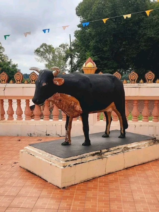 รีวิว วัดอุดมคงคาคีรีเขต