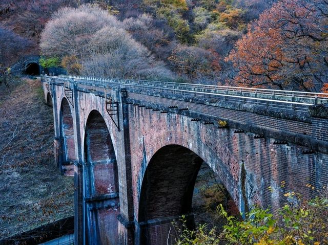 紅葉穴場スポット😶‍🌫️群馬のめがね橋🍁