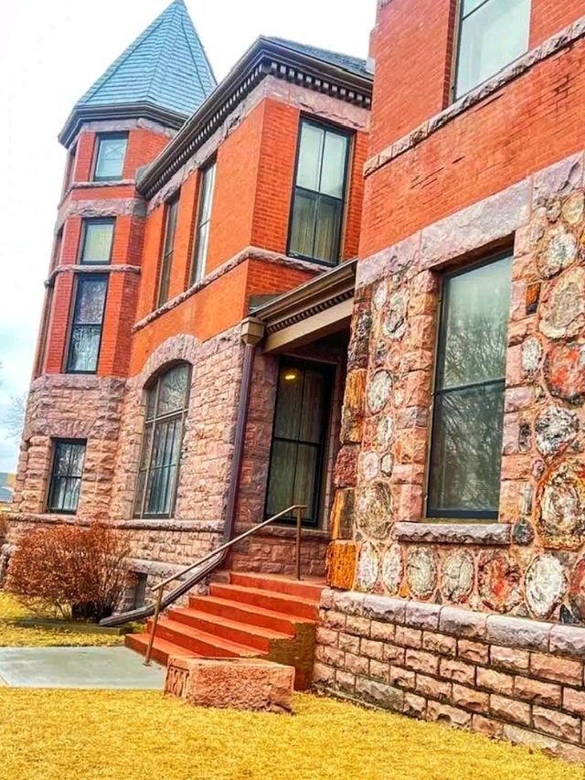 🏡 Pettigrew Home & Museum Garden – A Step Back into Sioux Falls History
