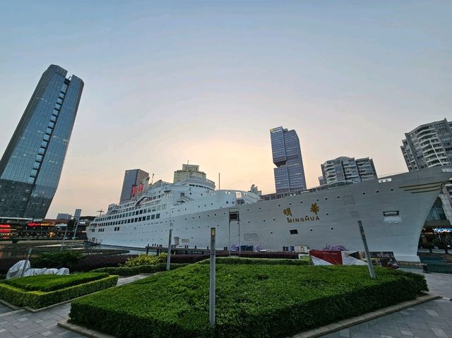 入住很高級又高樓層的深圳灣萬麗酒店