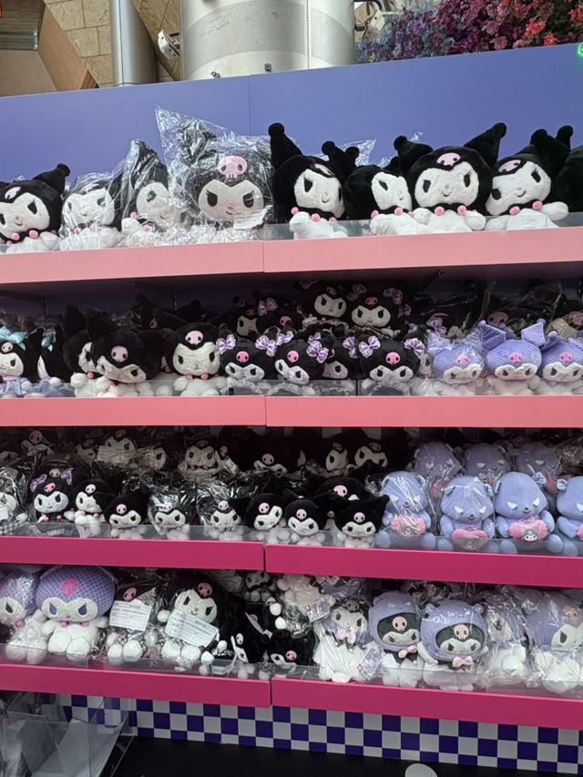 【旺角朗豪坊】 Kuromi 20周年 怪異影院期間限定店