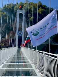  longest glass-bottom bridge in the world - Moc Chau 🇻🇳