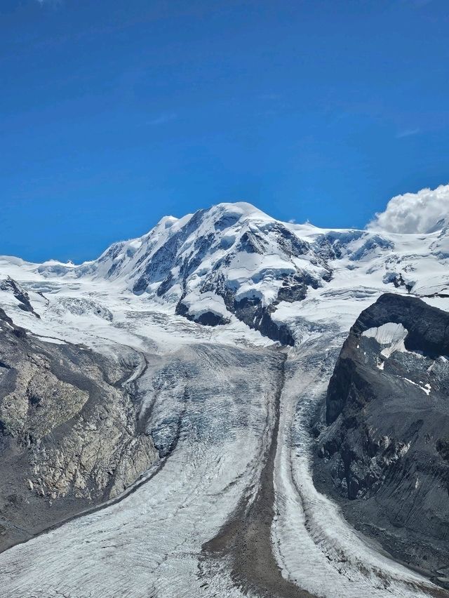 🚞 Epic Matterhorn Daytrip: Scenery, Trains & Glacier Vibes in Zermatt 🇨🇭❄️ 🚞 Epic Matterhorn Daytrip: Scenery, Trains & Glacier Vibes in Zermatt 🇨🇭❄️