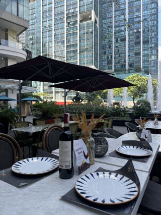 마닐라에서 좋은 레스토랑을 찾고 계신가요? 제가 하나 추천해드릴게요!