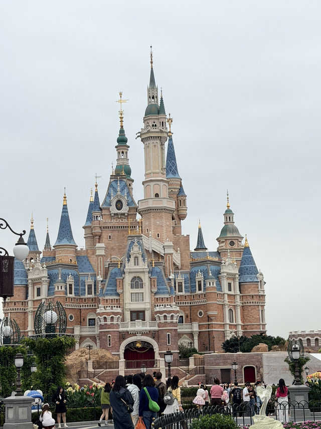 Shanghai Bund & Disney Magic Tripcom🎢 Shanghai Bund & Disney Magic Tripcom🎢