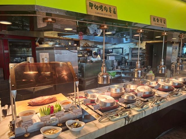 ✨️將軍澳五星級酒店自助午餐🤤多款刺身生蠔選擇🤭多甜品吃