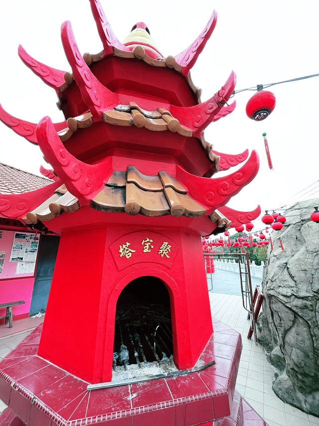 Swee Guk Kung – Iconic Temple in Siniawan Historical Town Swee Guk Kung – Iconic Temple in Siniawan Historical Town