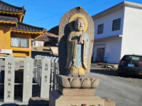 阿蘇火山上的靜謐佛國〔阿蘇山本堂西嚴殿〕