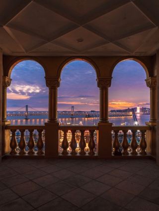 Dalian, a city that makes you "fall in love again and again."