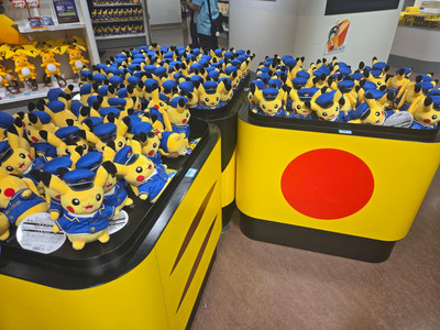 駅長ピカチュウが出現！ポケモンストア 東京駅店 爆買い＆弾丸訪問完全