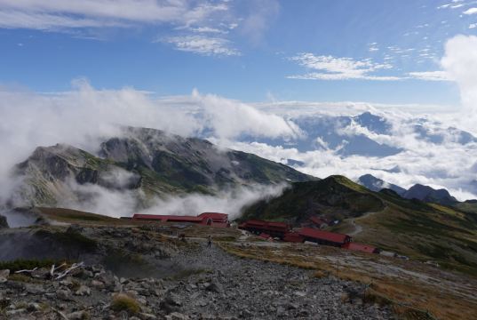 Autumn Trekking at Mt. Shirouma: A Heavenly Encounter Above the