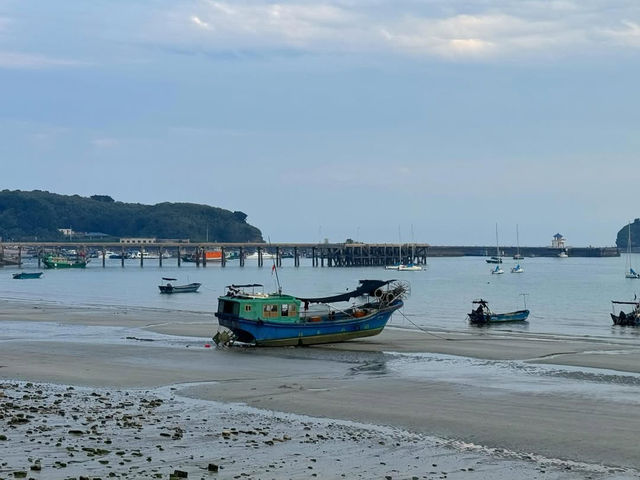 🌊 Weizhou Island: A Volcanic Paradise by the Sea 🌴    