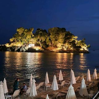 Parga Paradise: Seaside Bliss, Castle Views