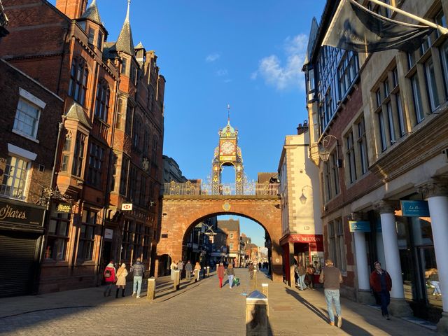 A Tapestry of History Woven in Cobblestones 🏰