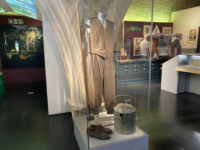 Delving into Modern Gardening History at the Garden Museum 🌿🏛️