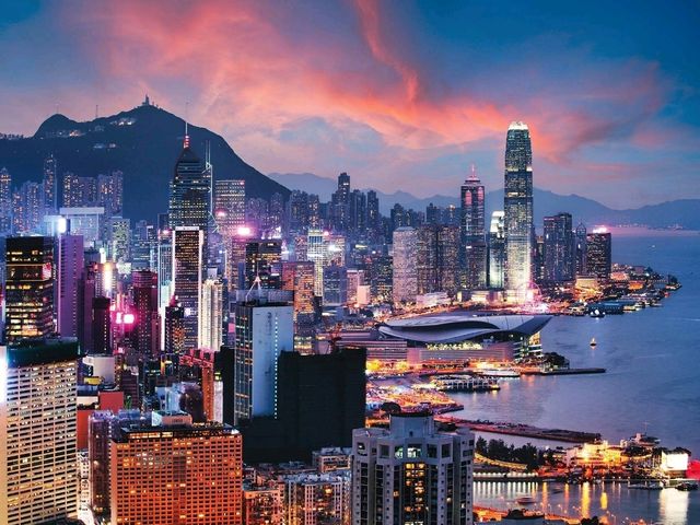 Hong Kong Island: A Vibrant Metropolis!
