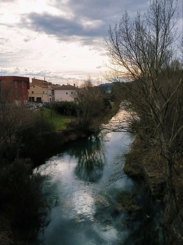 🌳 Discover the Beauty of Riera del Llobregat Park Near Berga 🌊✨
