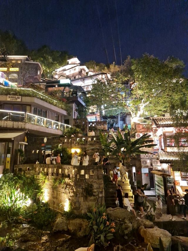This has to be the prettiest spot in whole Chongqing ✨️🧧🇨🇳